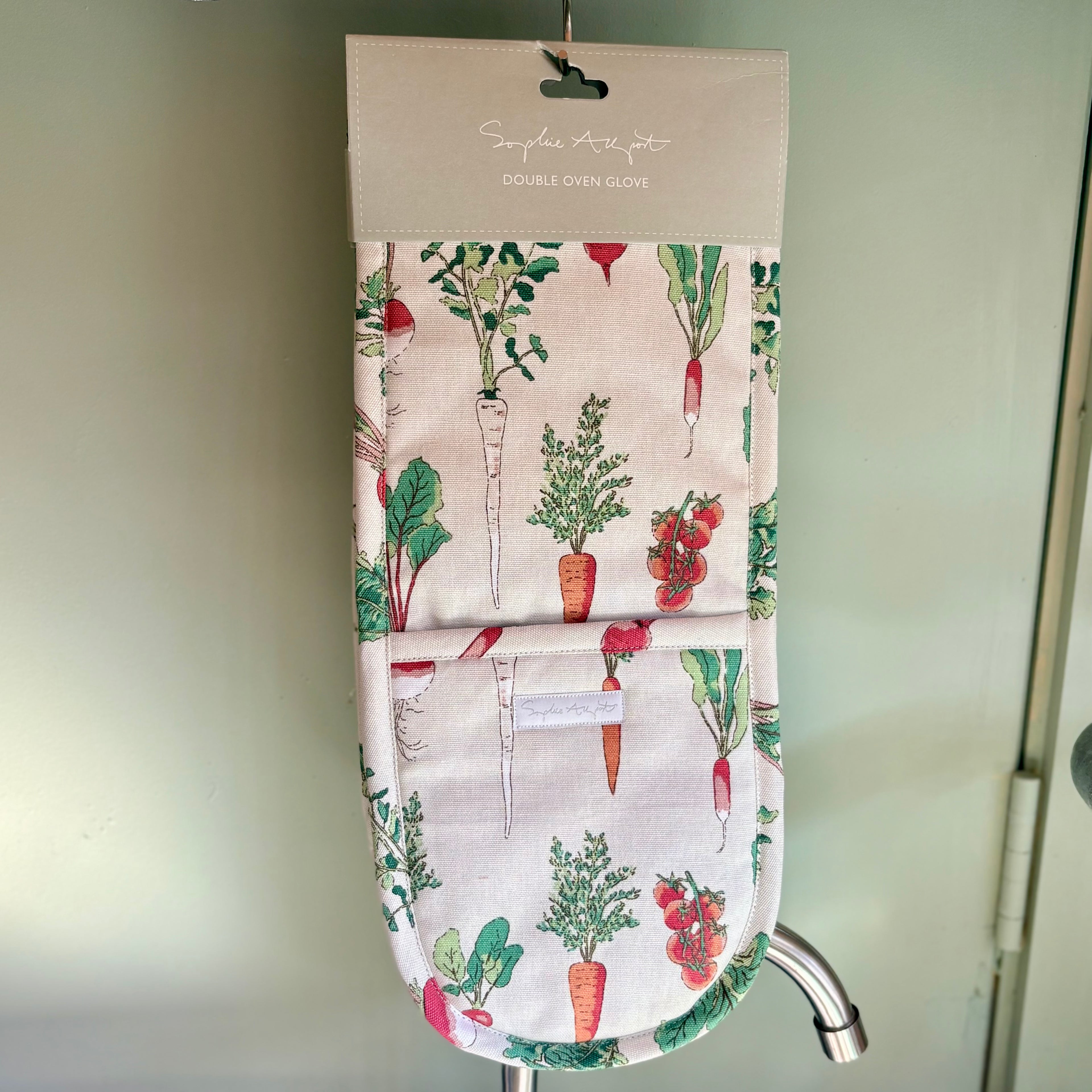 Garden Vegetables Double Oven Glove